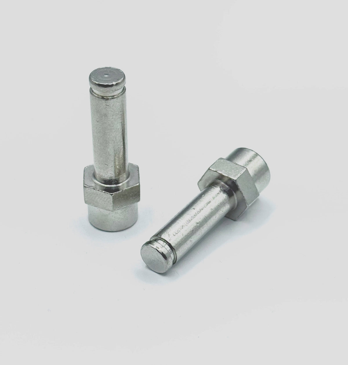 Amphenol RADLOK 5.7mm Stud, Female Threaded - High Current Connector
